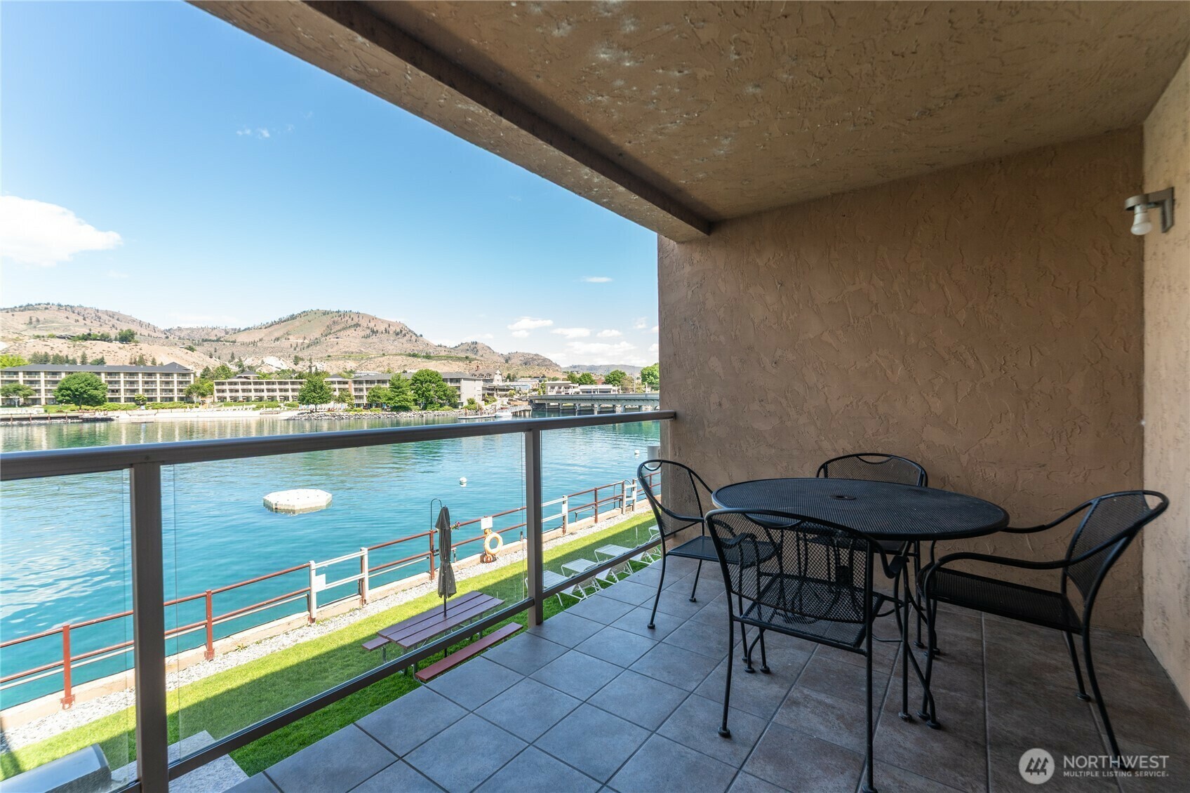 Property Photo: 322 W Woodin Avenue 620 WA 98816