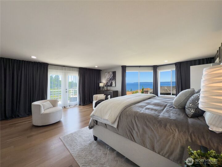 Property Photo: 1621 Edgemoor Lane WA 98203