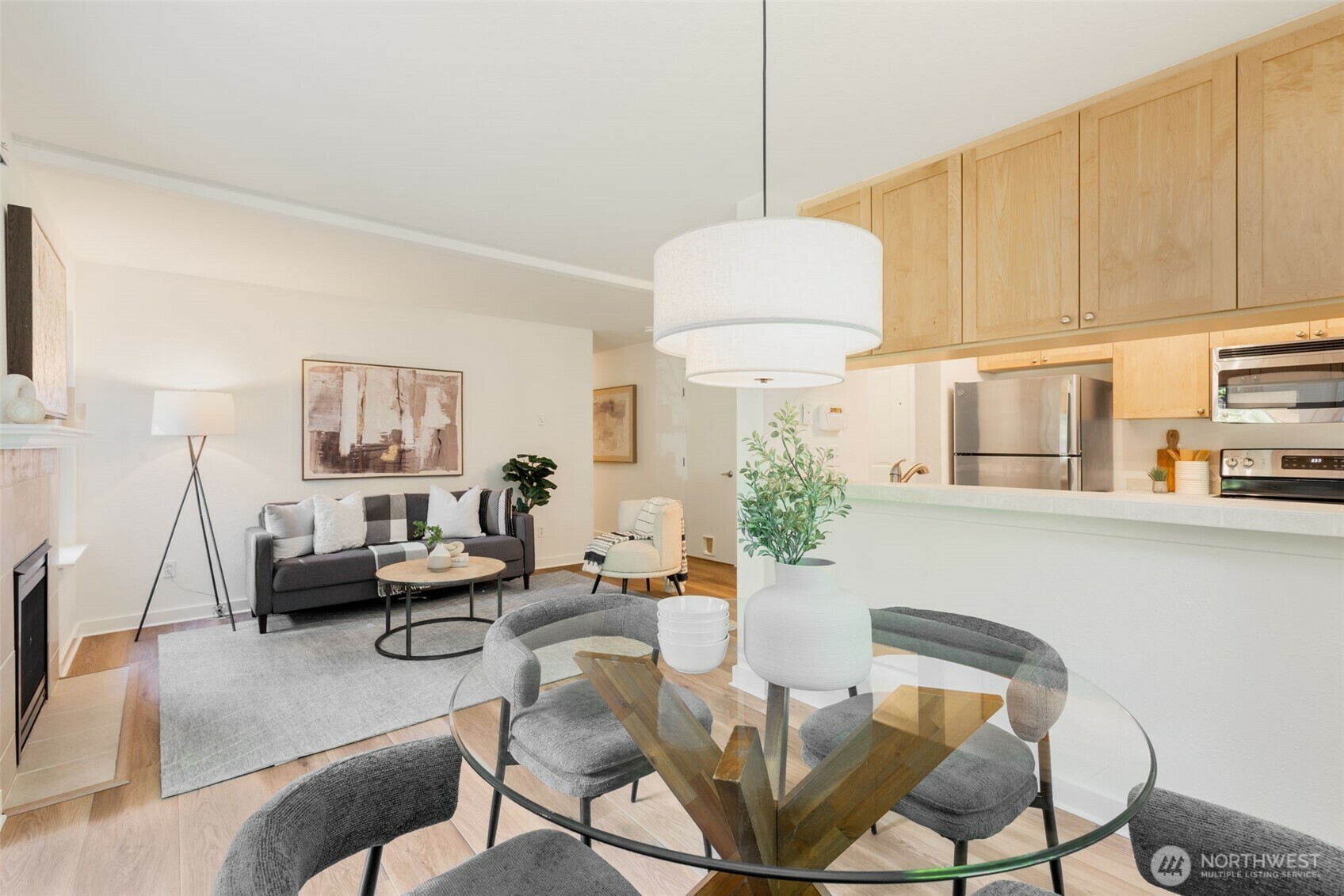 Property Photo: 9805 Avondale Road NE M139 WA 98052