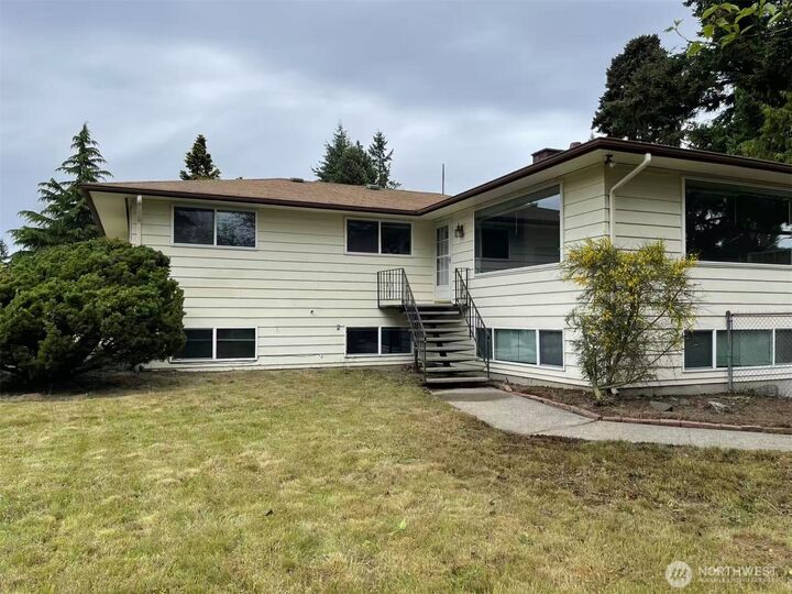 4206 S 148th Street  Tukwila WA 98168 photo