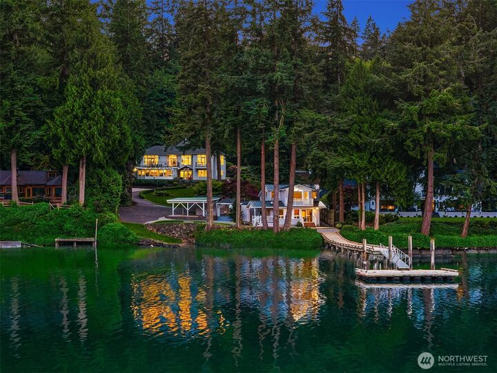 Property Photo:  11710  Arrow Point Drive NE  WA 98110 