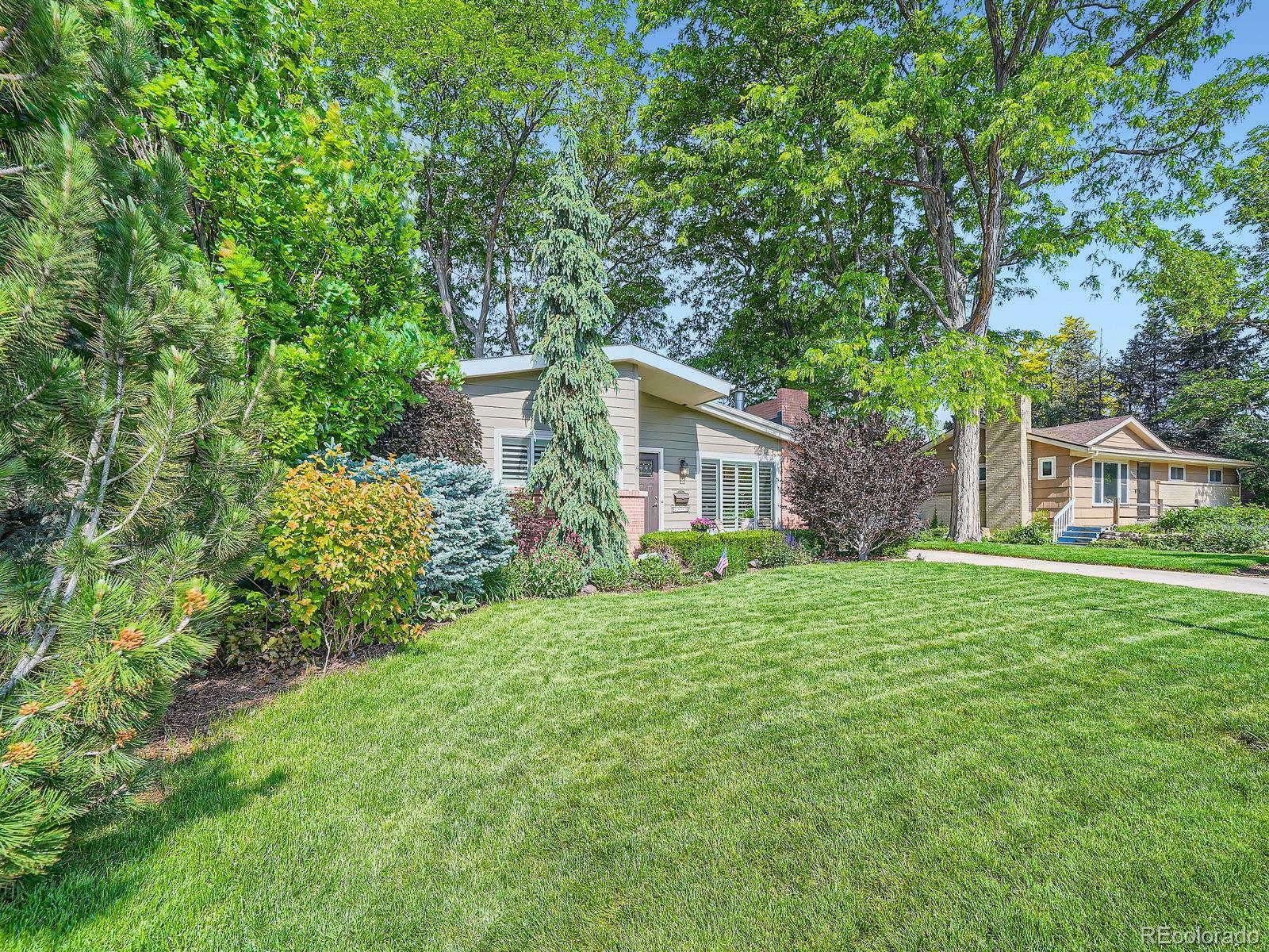 Property Photo: 2609 S Dahlia Street CO 80222