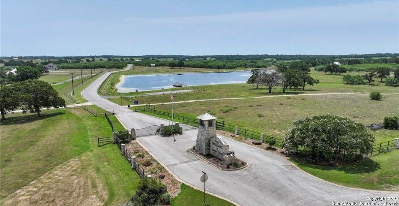 Property Photo:  445 Powder Ridge  TX 78648 