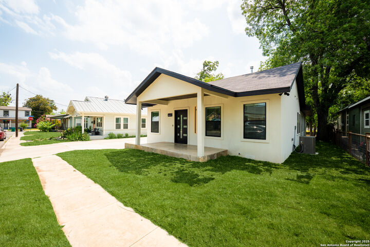 Property Photo:  127 Haynes  TX 78210 