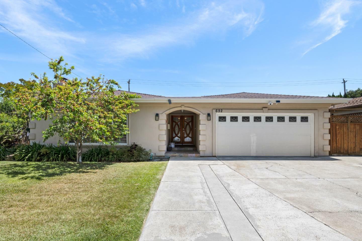 Property Photo: 692 Menker Avenue CA 95128