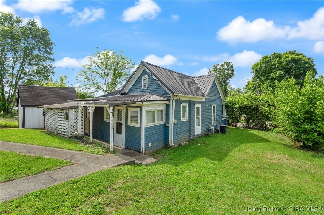 Property Photo: 215 Hancock Street IN 47145