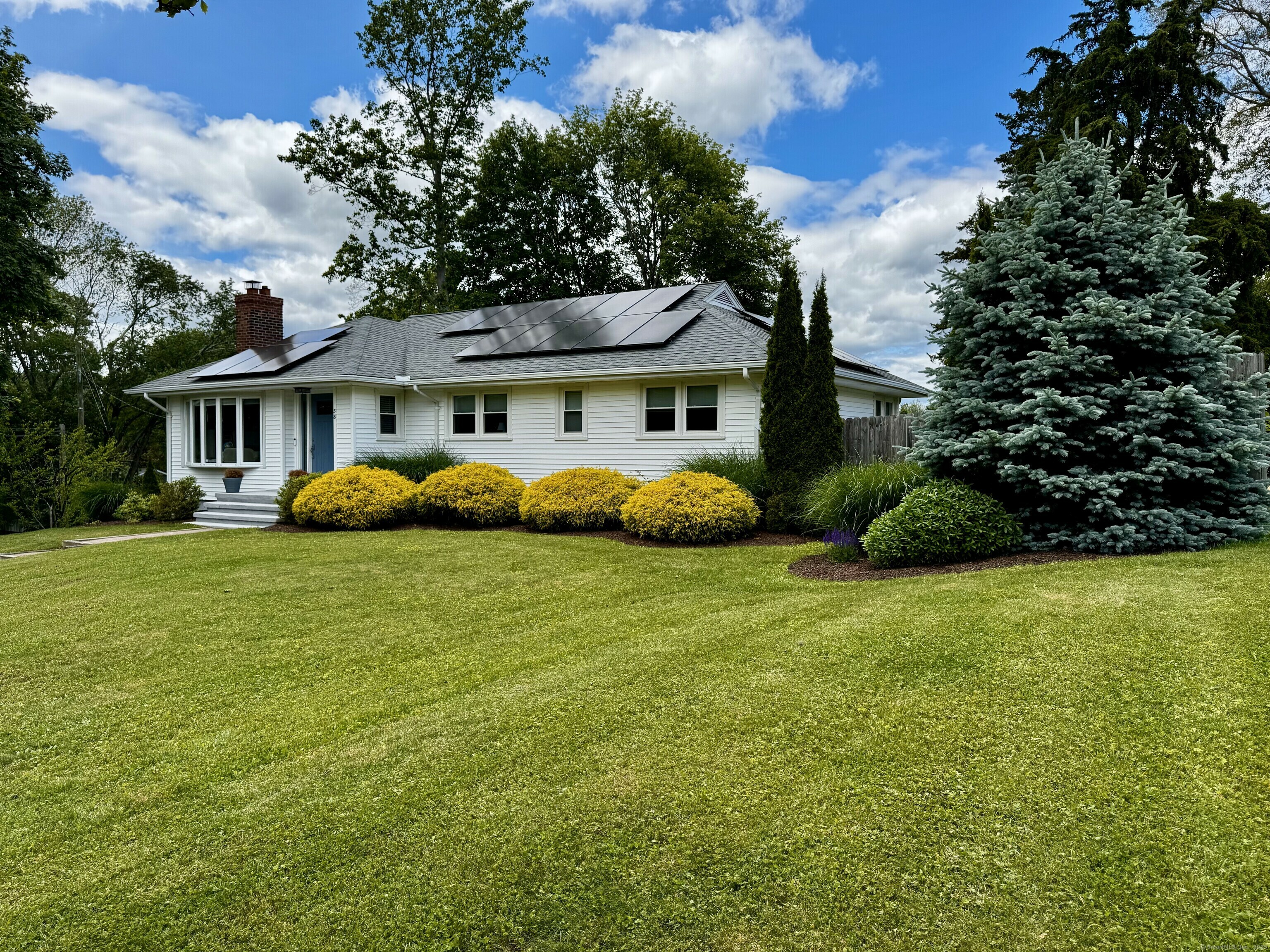Property Photo: 38 Kingston Road CT 06611