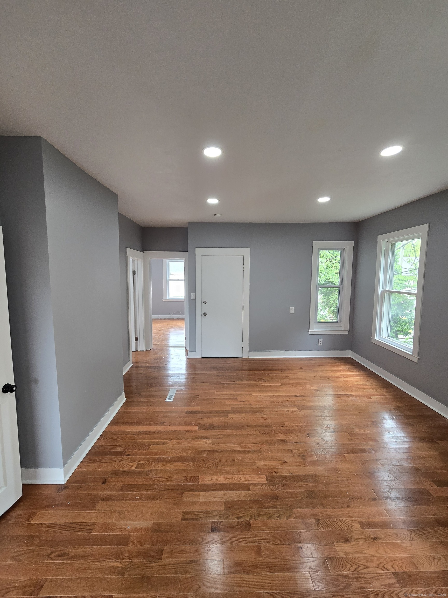Property Photo: 167 West Street CT 06519