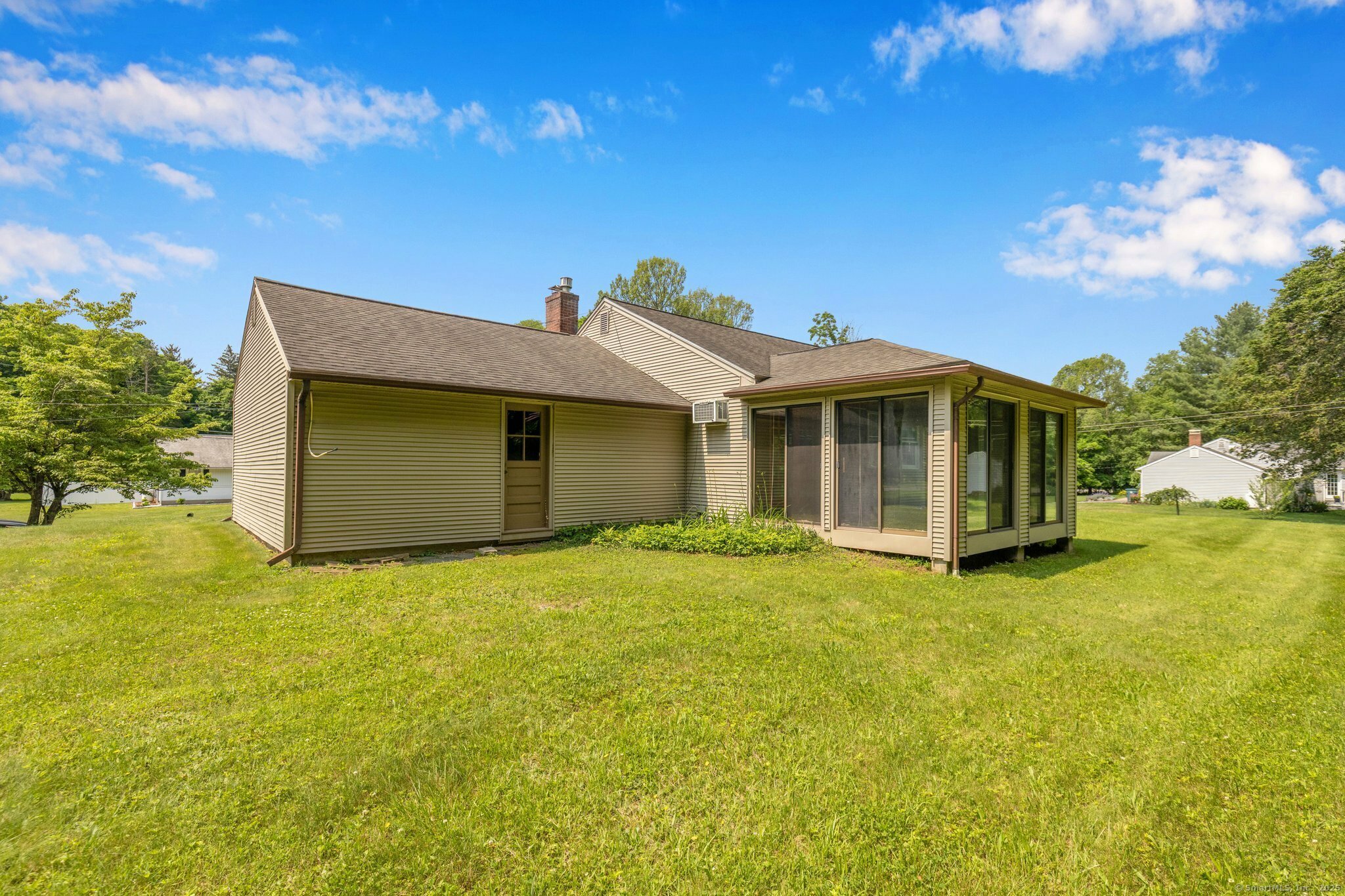 Property Photo: 816 Moss Lane CT 06410