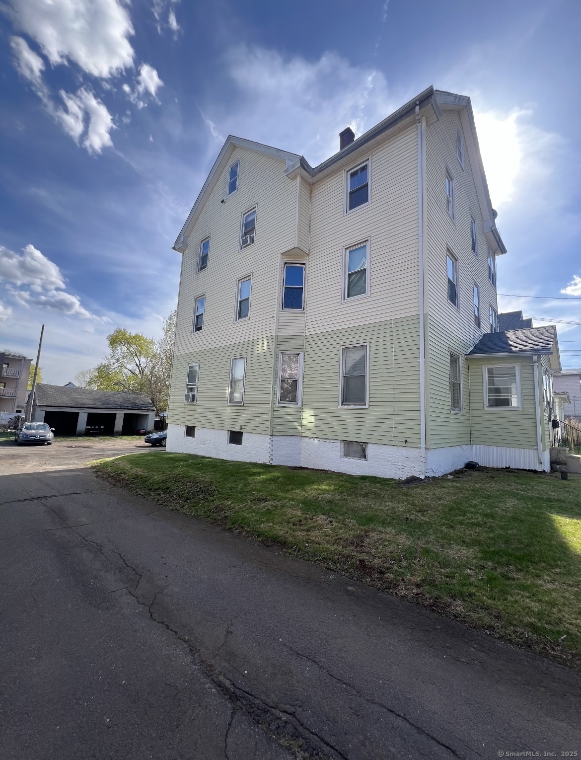Property Photo:  127 Smalley Street  CT 06051 