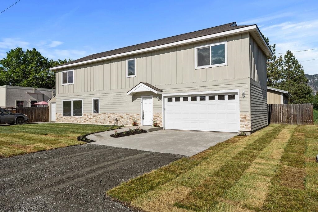 Property Photo: 101 S West St 915 W Main WA 99109
