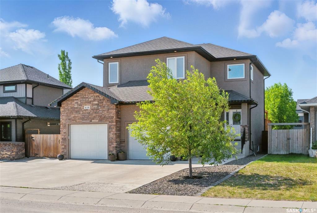 Property Photo: 418 Hastings Crescent SK S7V 0C7