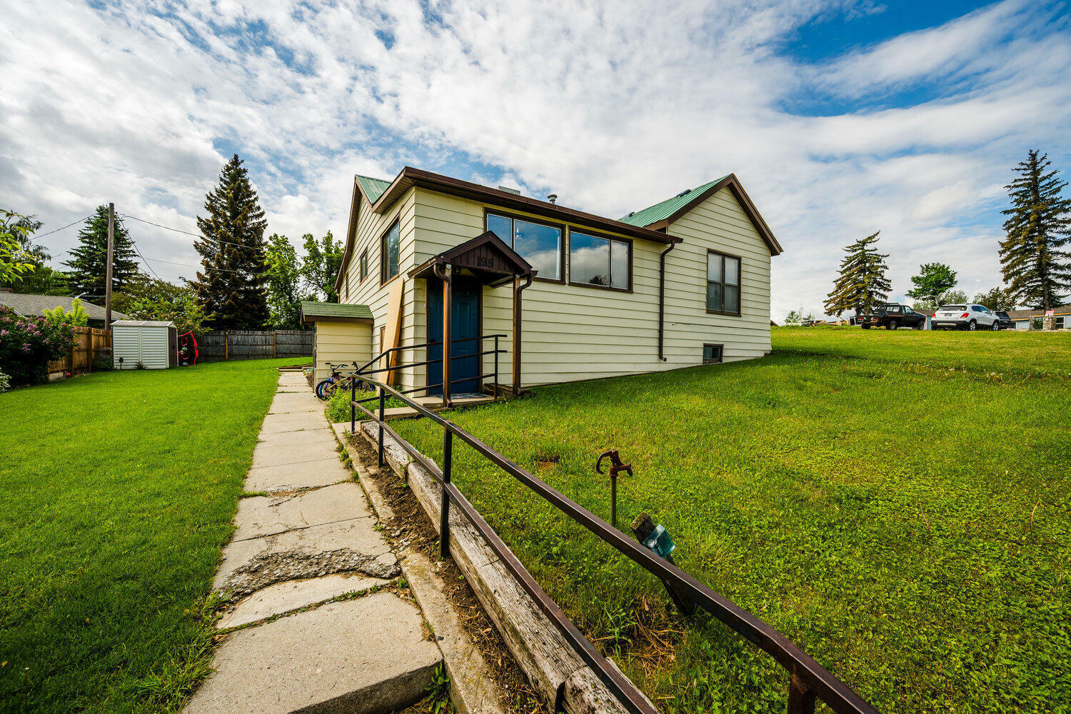 Property Photo: 195 W Gatchell Street WY 82834