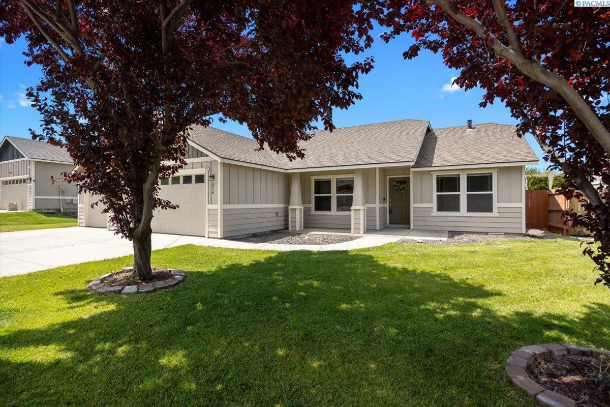 Property Photo: 426 S Penn St WA 99336