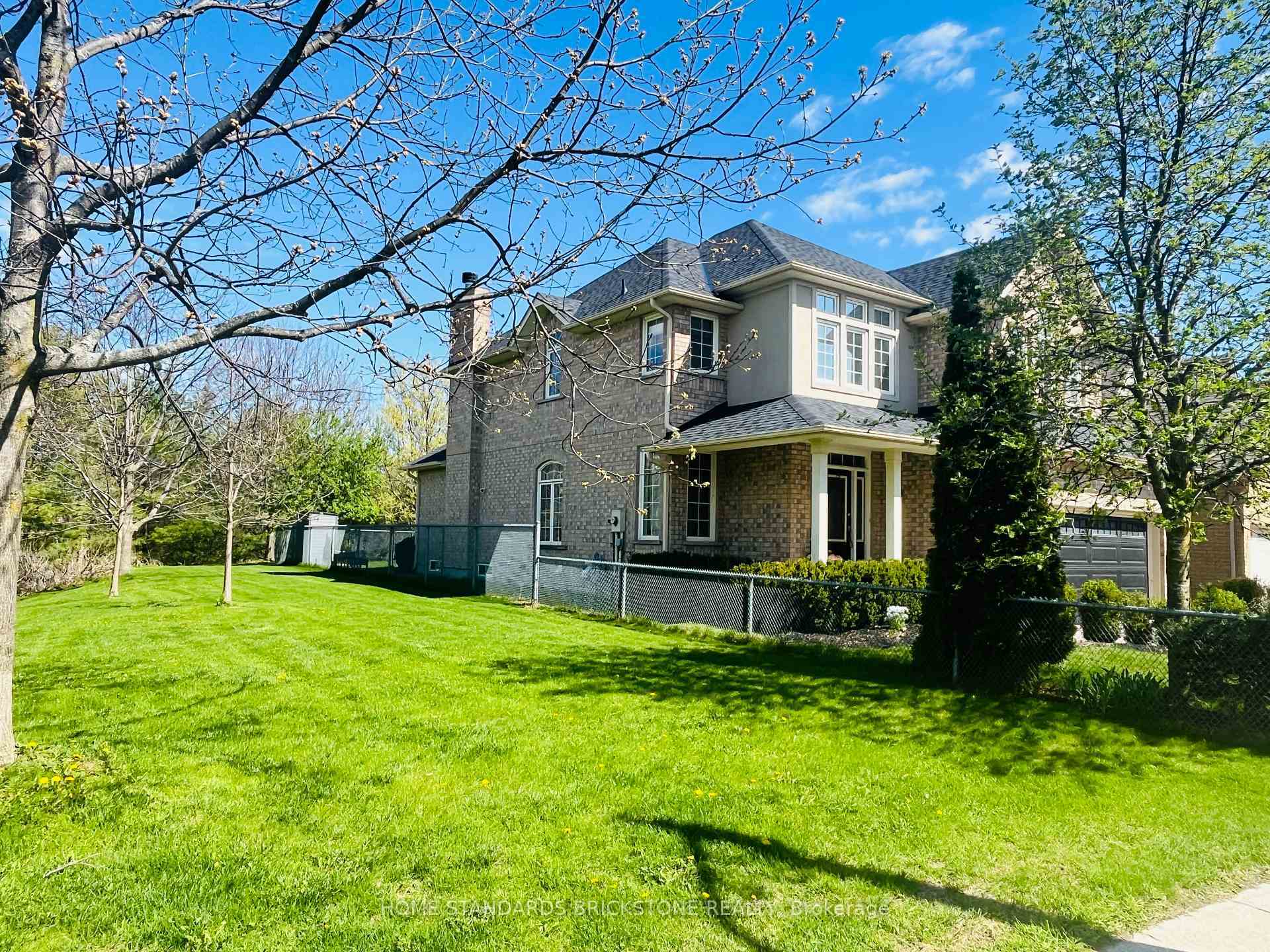 Property Photo:  2135 Avalon Court  ON L1L 0B2 