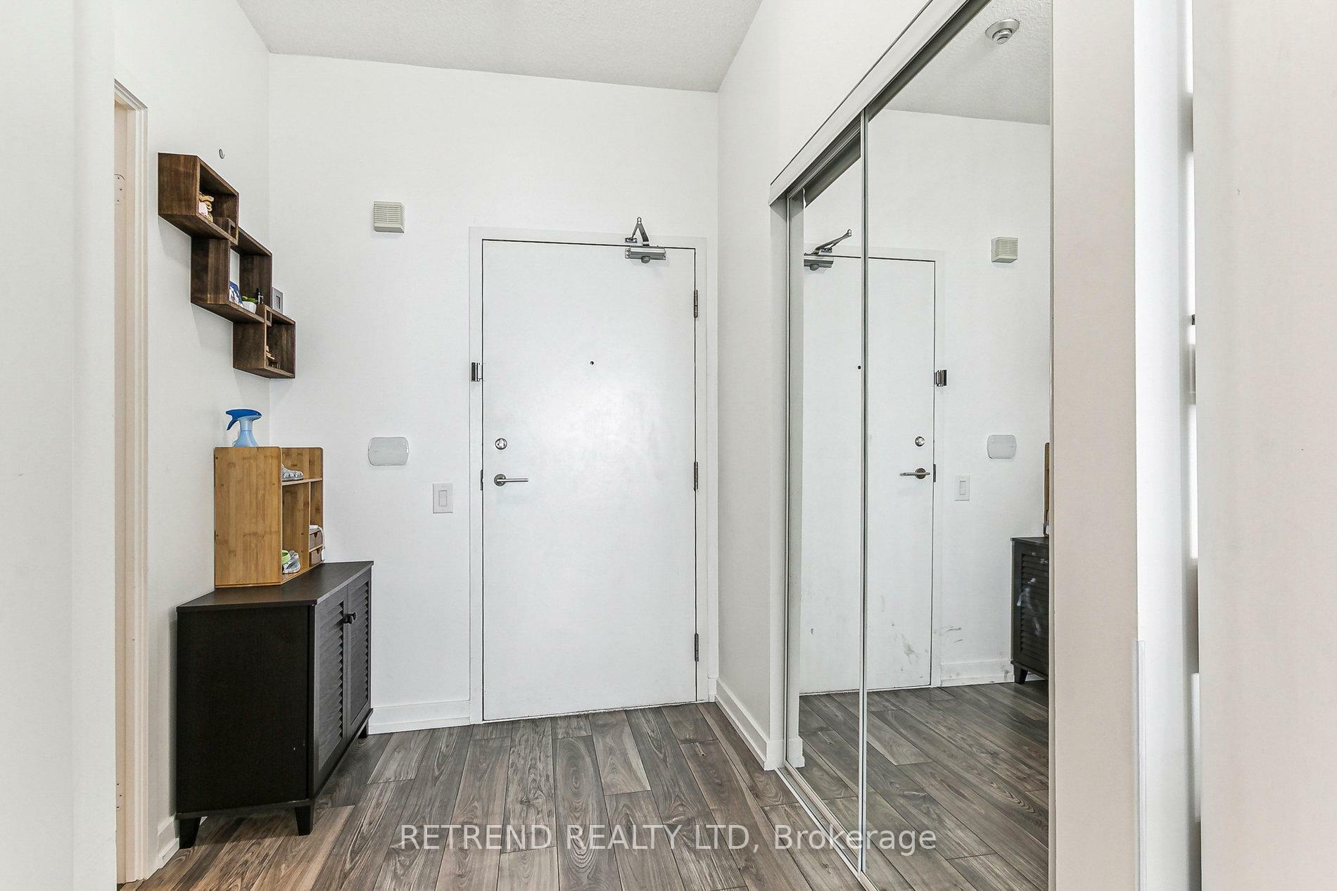 Property Photo: 33 Singer Court 3010 ON M2K 0B4