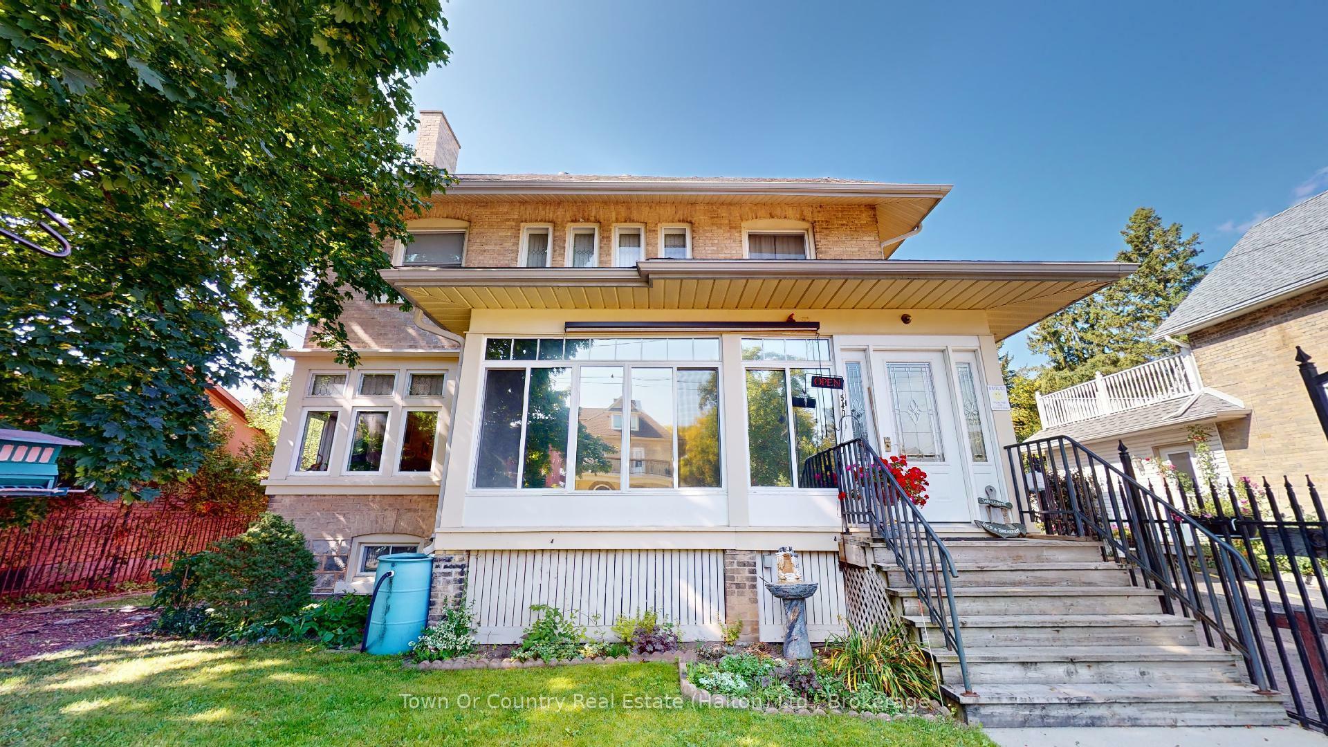 Property Photo: 540 10th Avenue ON N4N 2P4