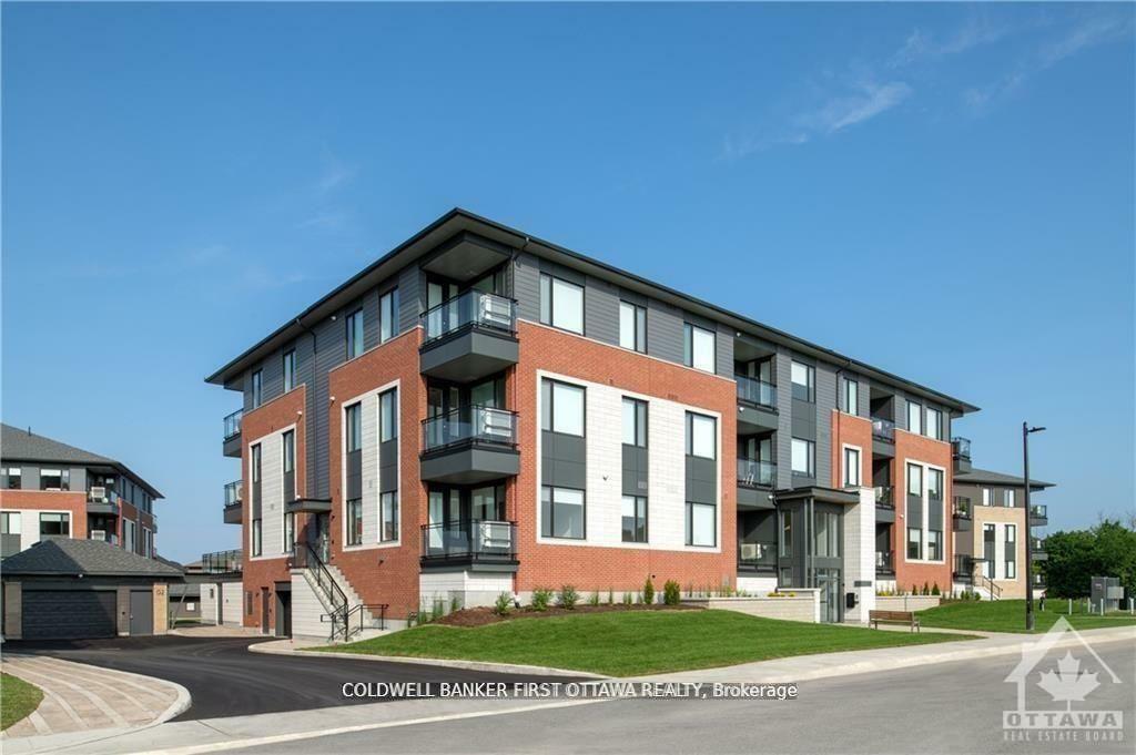 Property Photo:  520 Pimiwidon Street 206  ON K1K 5B4 