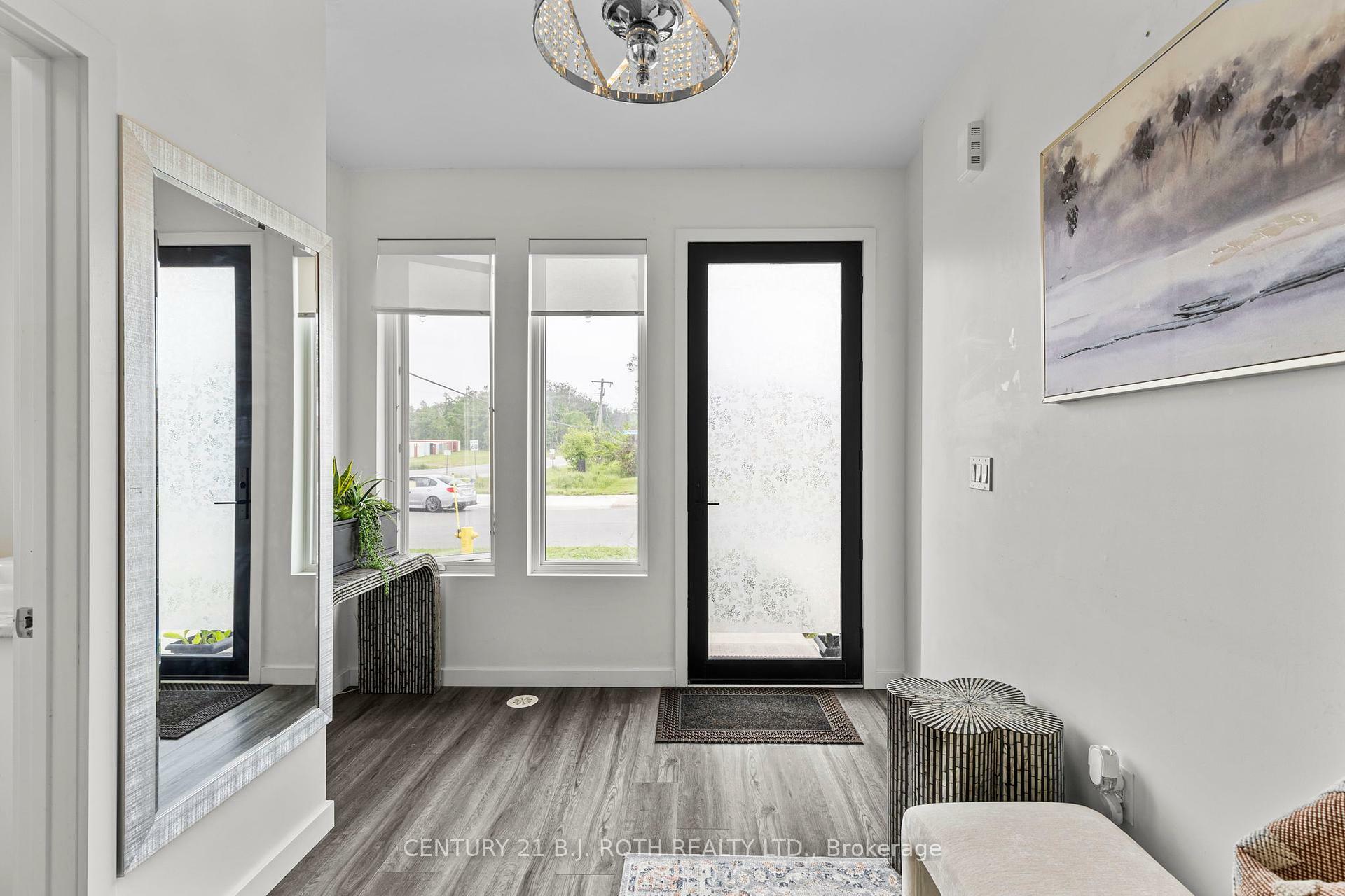 Property Photo: 152 Athabaska Road ON L4N 8E5