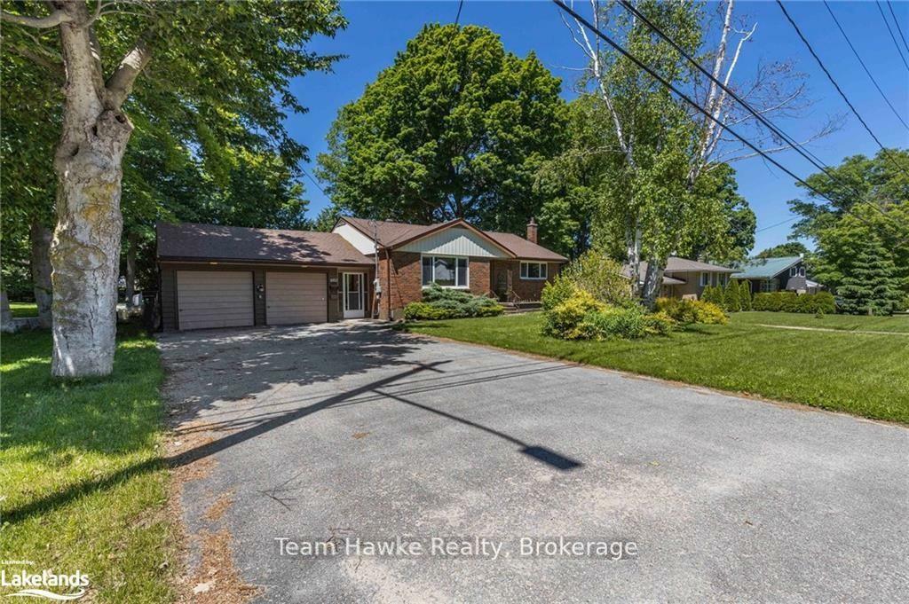 Property Photo: 1002 Hugel Avenue ON L4R 1Y1