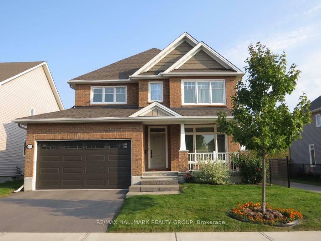 Photo de la propriété: 594 Baie Des Castors Street ON K4A 1E8