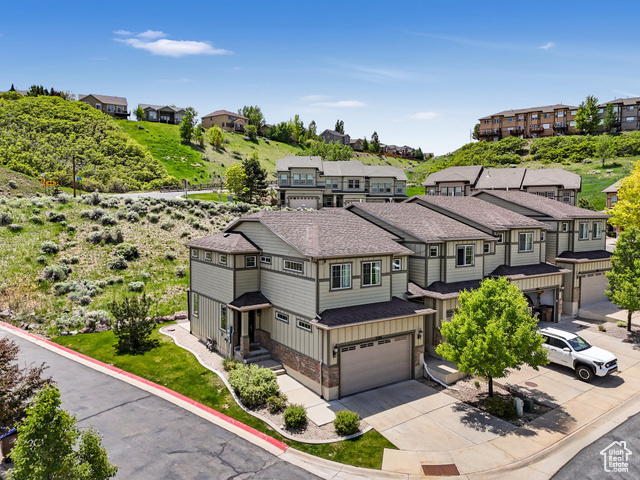 Property Photo: 2286 E Deer Park Ln UT 84020