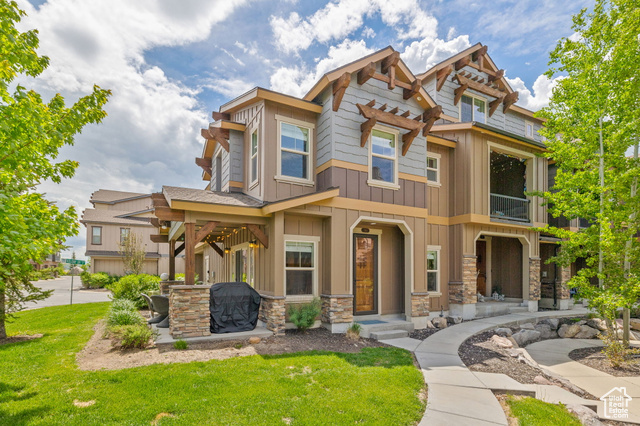 Property Photo: 760 W Holliday Dr UT 84036
