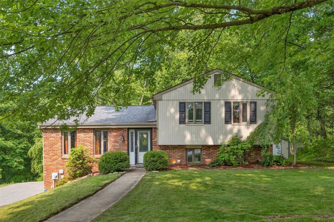 Property Photo:  5015 Graphic Dr  PA 15044 