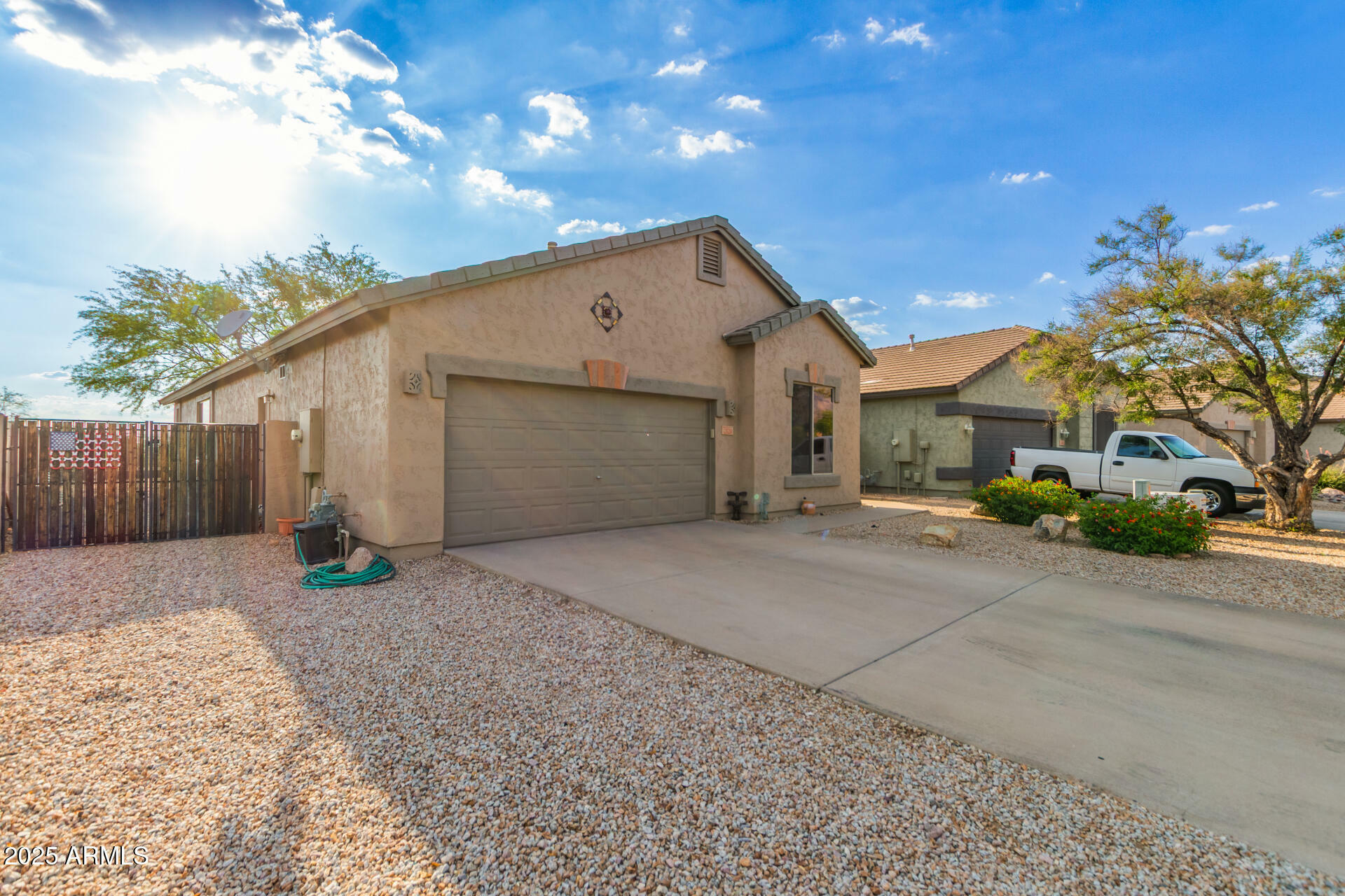 Property Photo: 6520 E Hacienda La Noria Lane AZ 85118