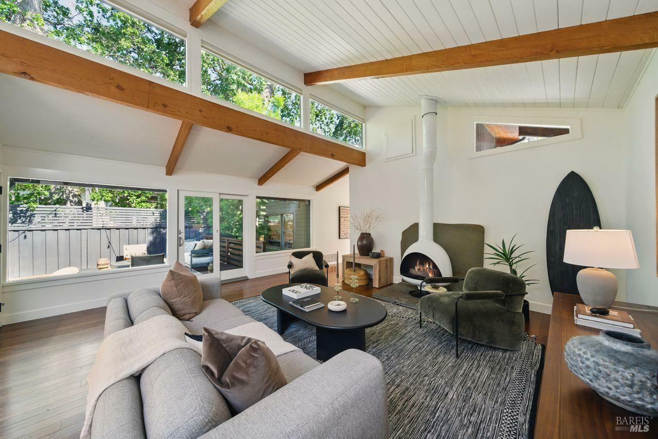 Property Photo: 12 Oak Knoll Avenue CA 94960