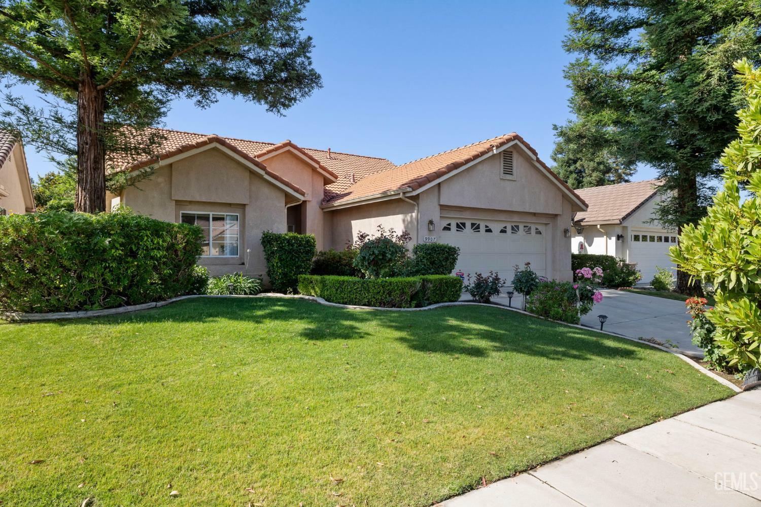 Property Photo: 9907 Artistry Rose Court CA 93311