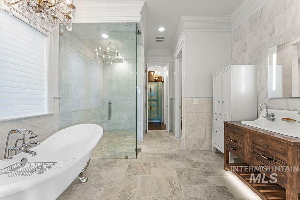 Property Photo: 1781 E Garden Brook Dr ID 83616-7587