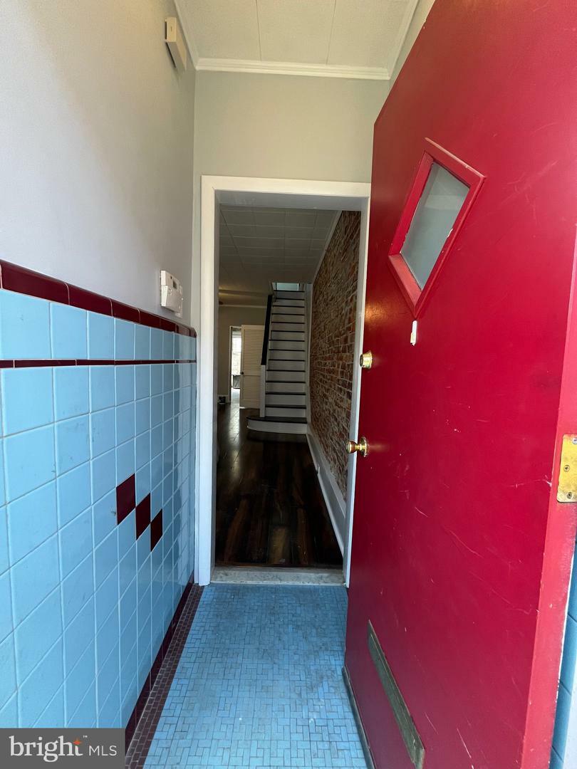 Property Photo:  2442 S Camac Street  PA 19148 