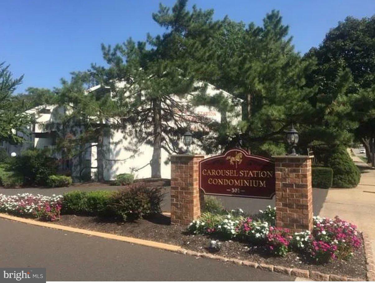 Property Photo: 301 Byberry Road G16 PA 19116