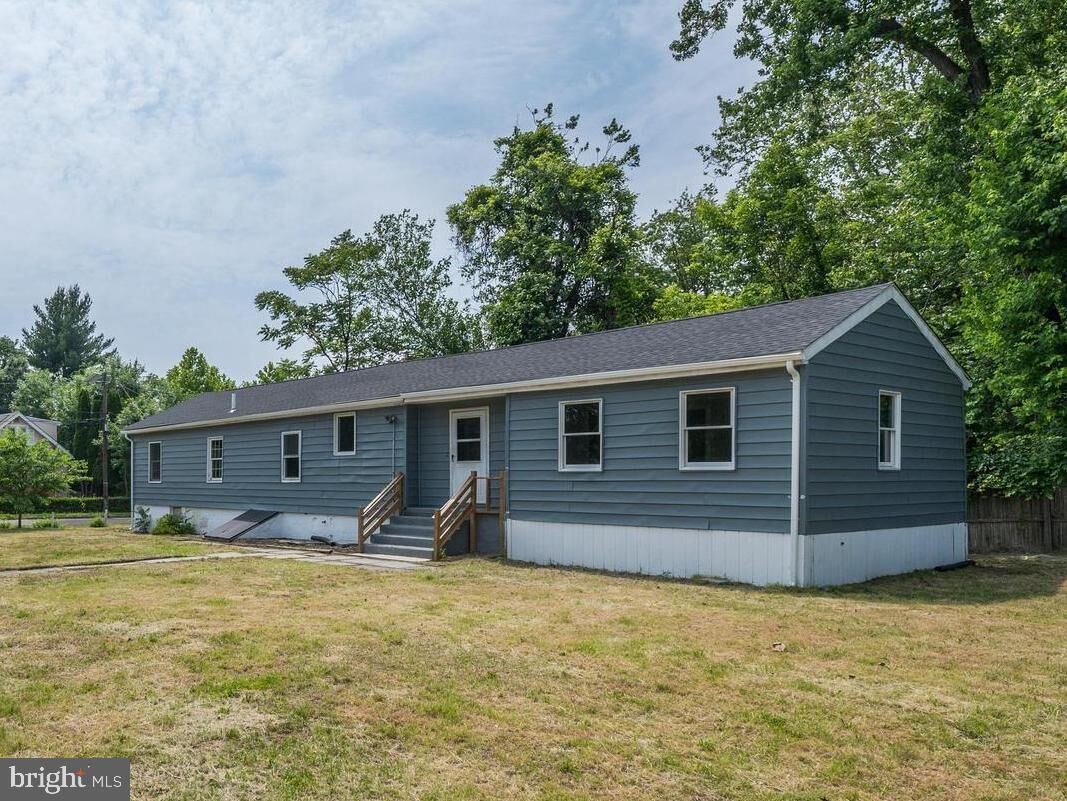 Property Photo: 624 Hunt Avenue NJ 08610