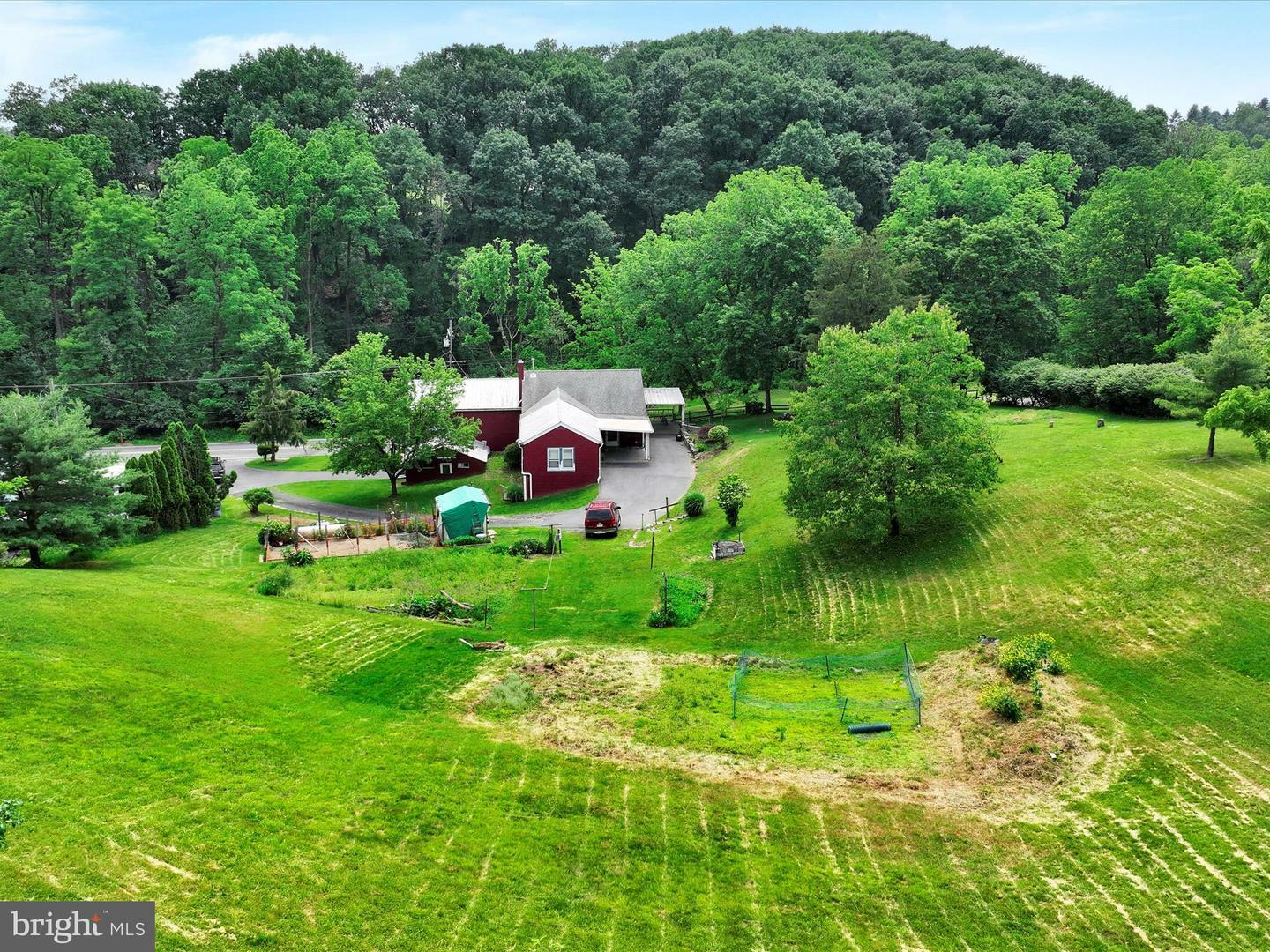 Property Photo: 947 Shoemakersville Road PA 19555