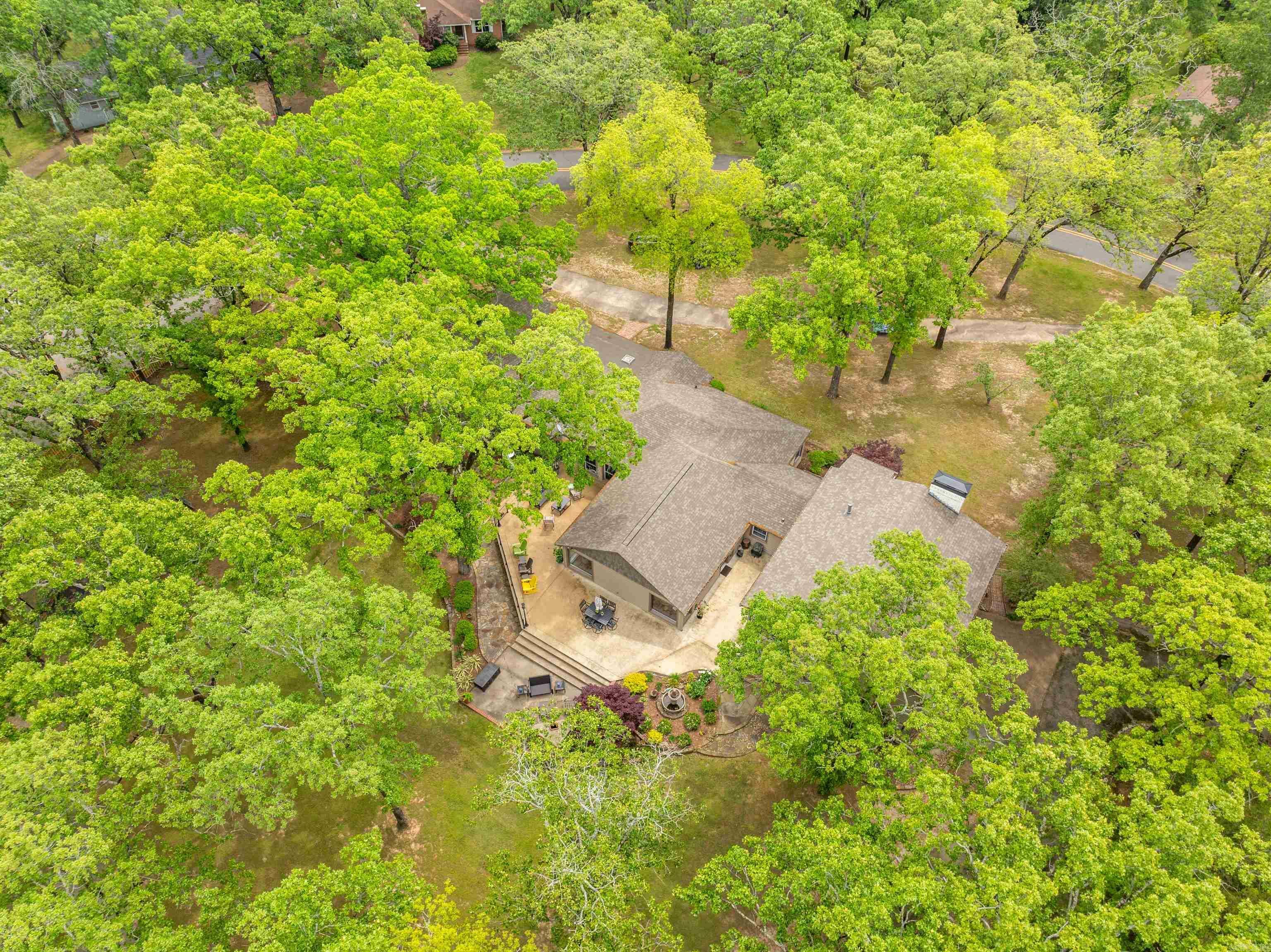 Property Photo: 215 Bellaire Drive AR 71901