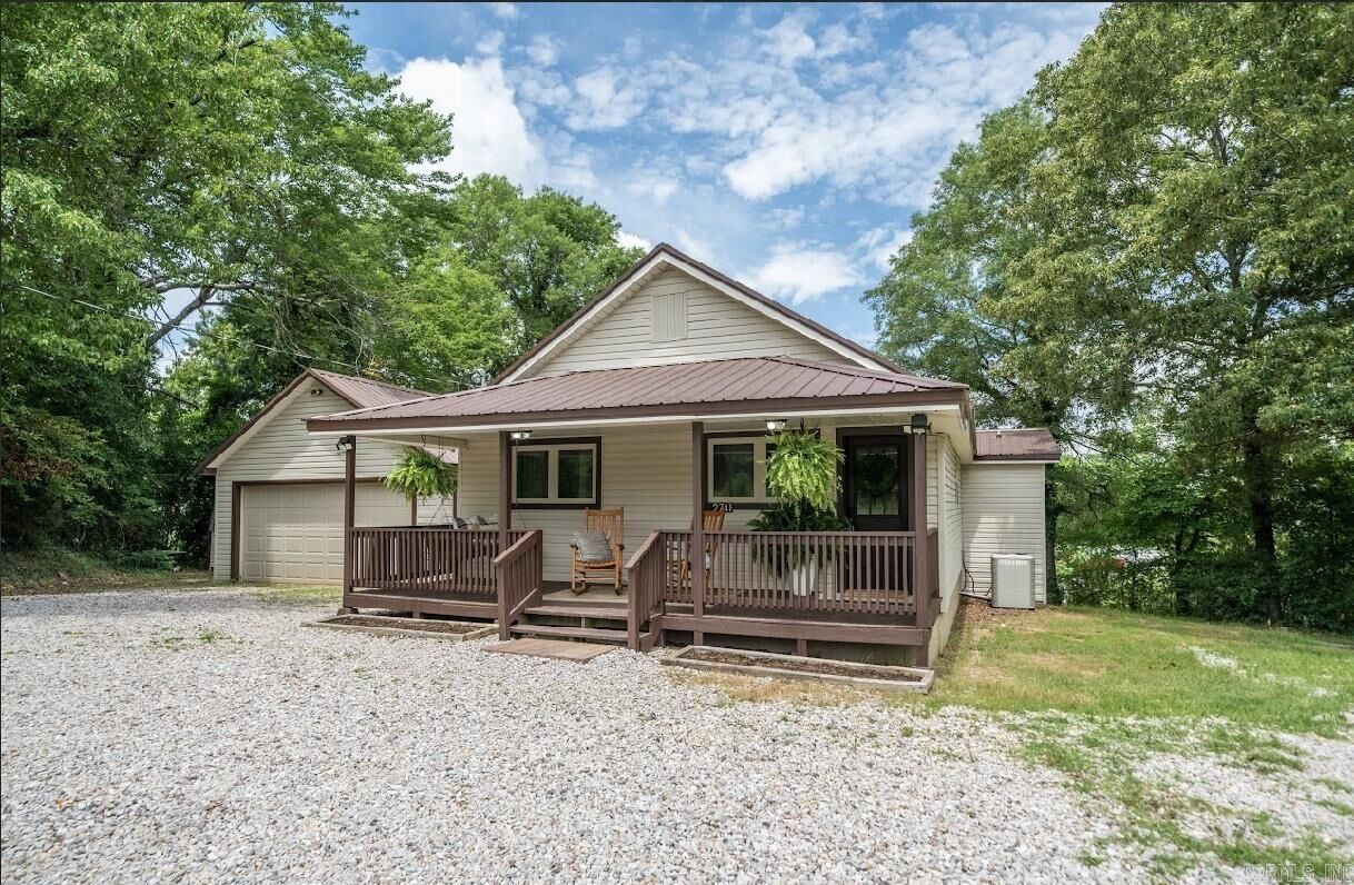 Property Photo:  2741 Airport Road  AR 71913 