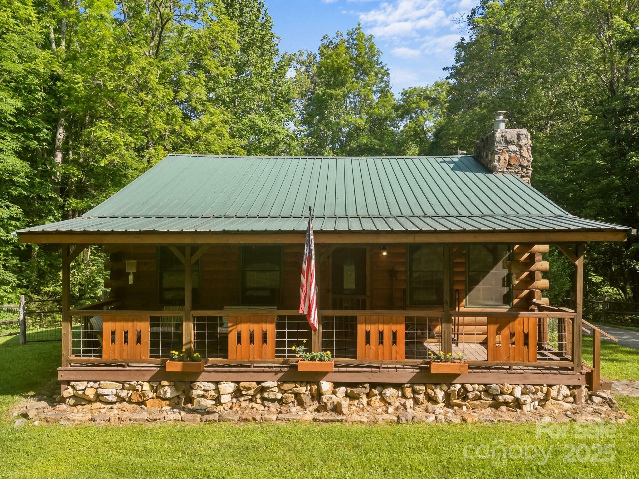 Property Photo: 18560 Nc 209 Highway NC 28743