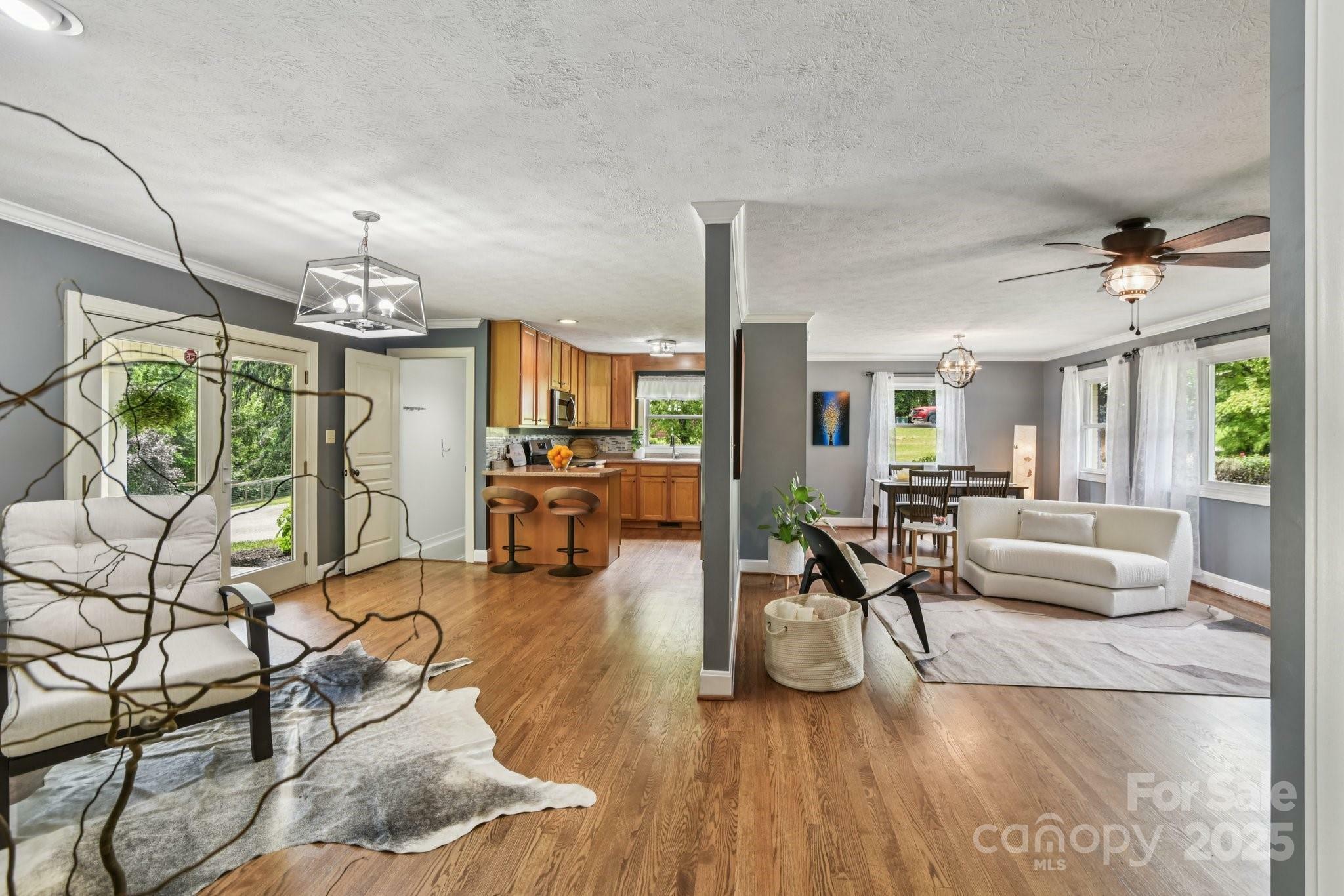 Property Photo: 350 Pritchard Road NC 28715