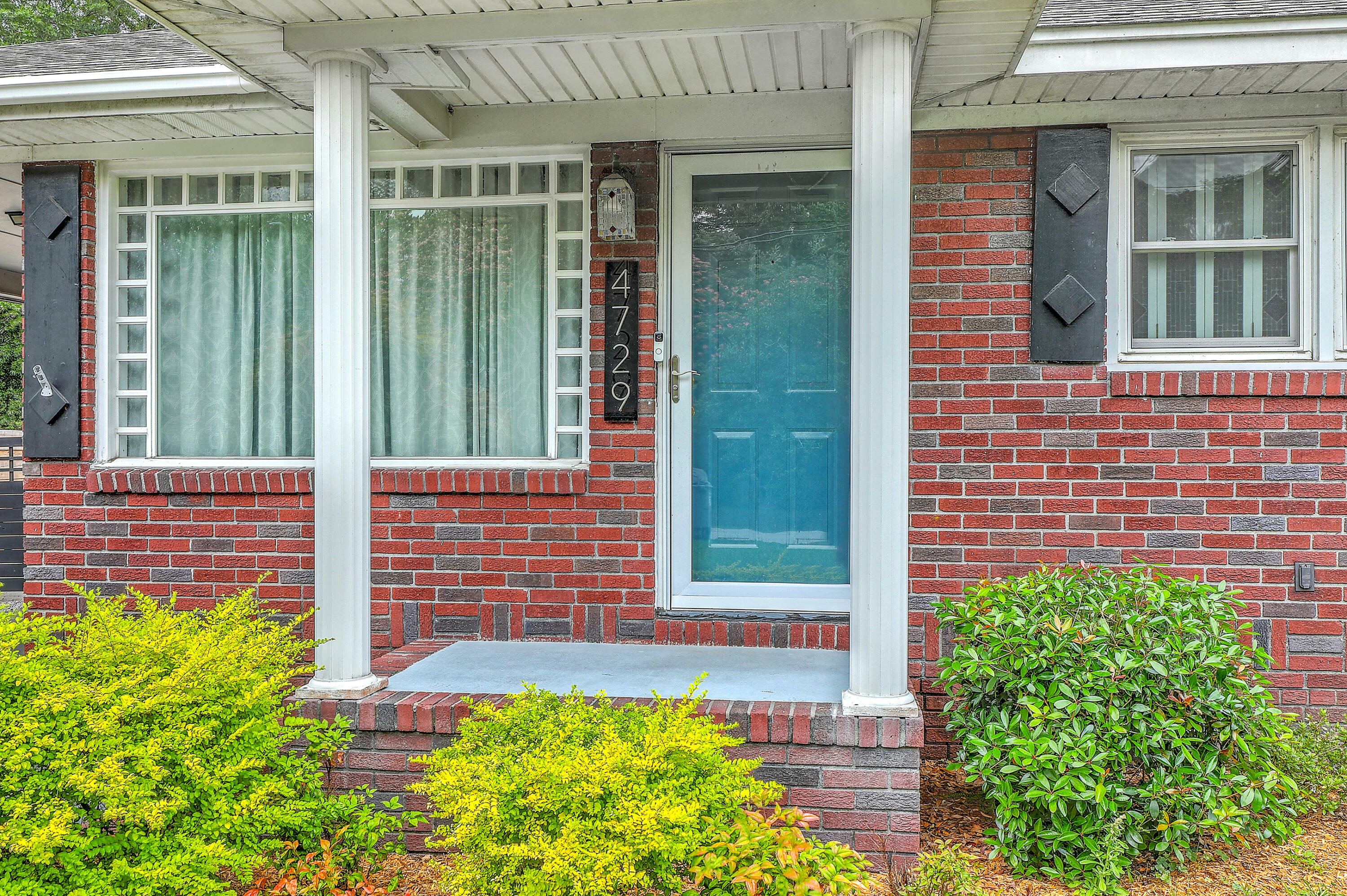 Property Photo: 4729 Lang Ridge Drive SC 29405