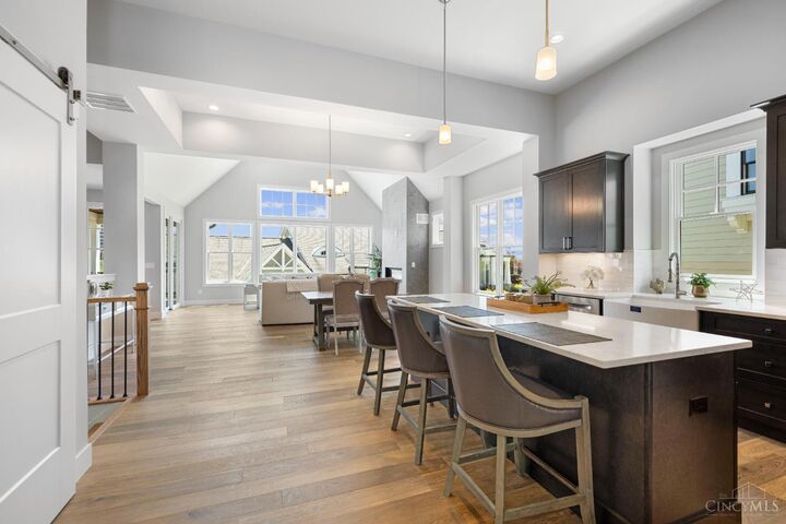 Property Photo:  5960 Woodland Lane  OH 45227 