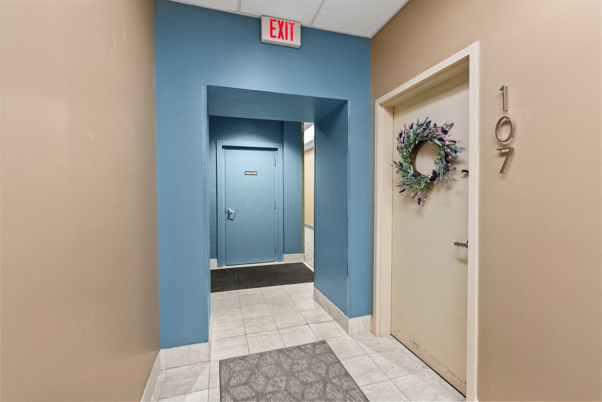 Property Photo: 78 E Chestnut Street OH 43215
