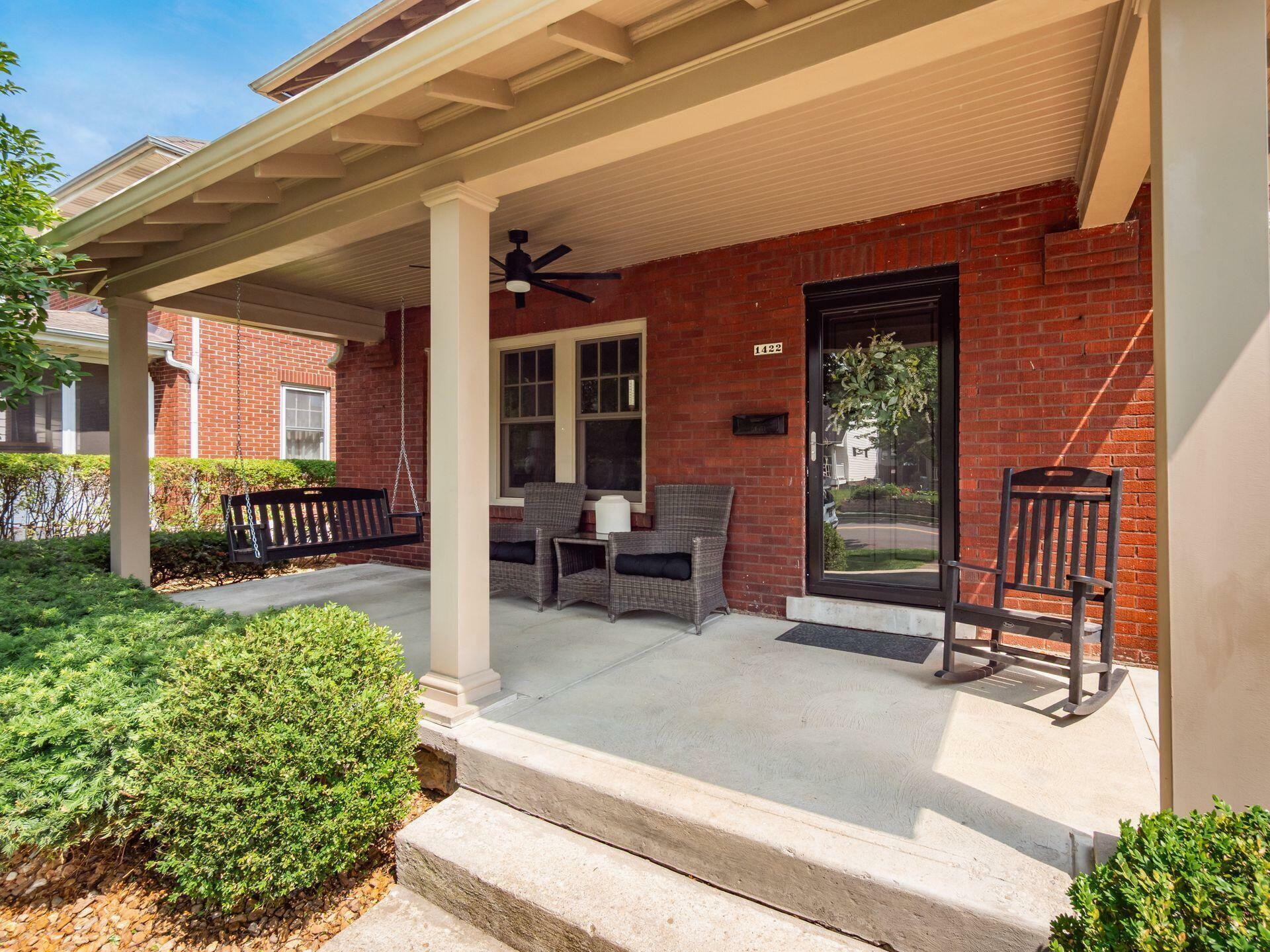 Property Photo: 1422 W 1st Avenue OH 43212