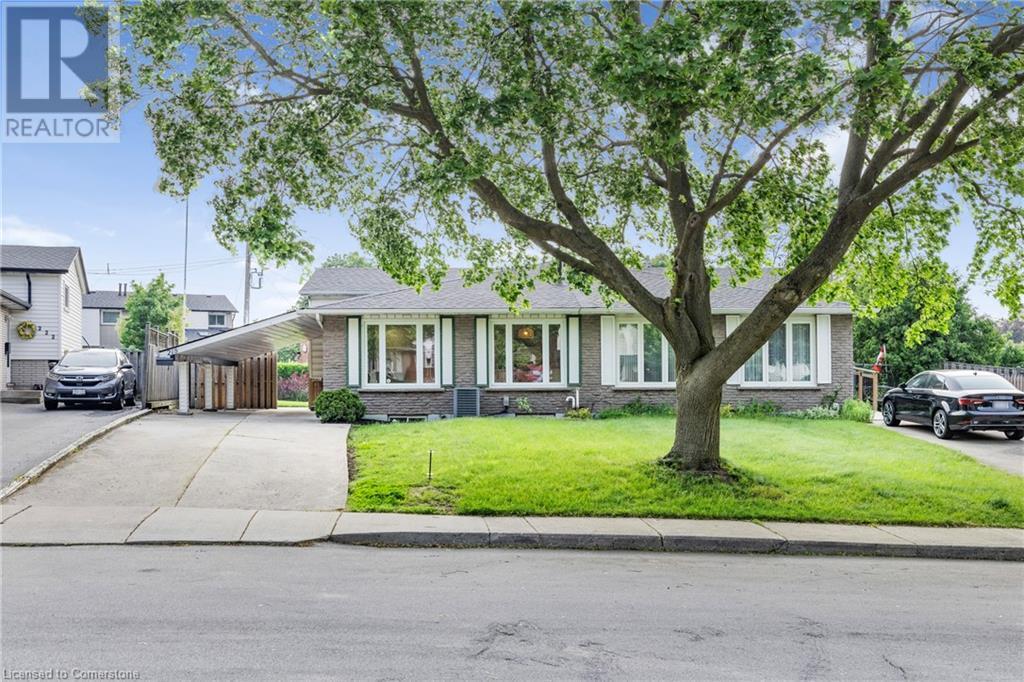 Property Photo: 218 St Andrews Drive ON L8K 5K3
