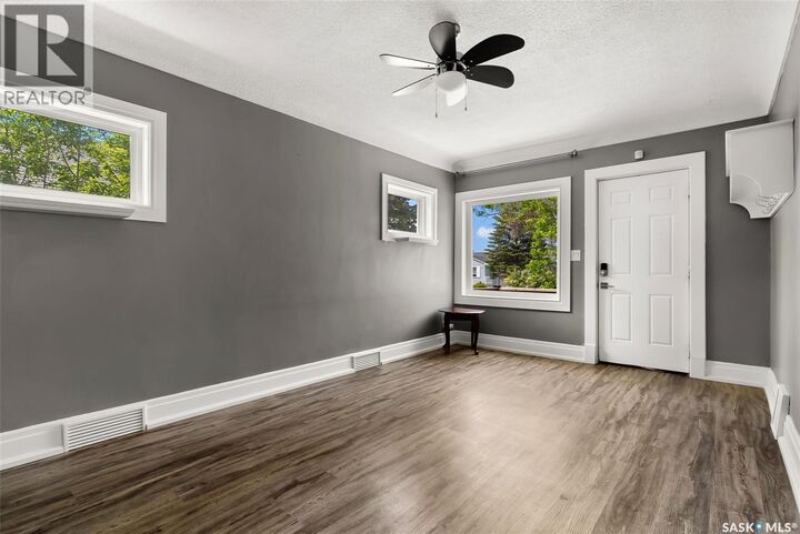 Photo de la propriété: 2451 Reynolds Street SK S4P 3A2
