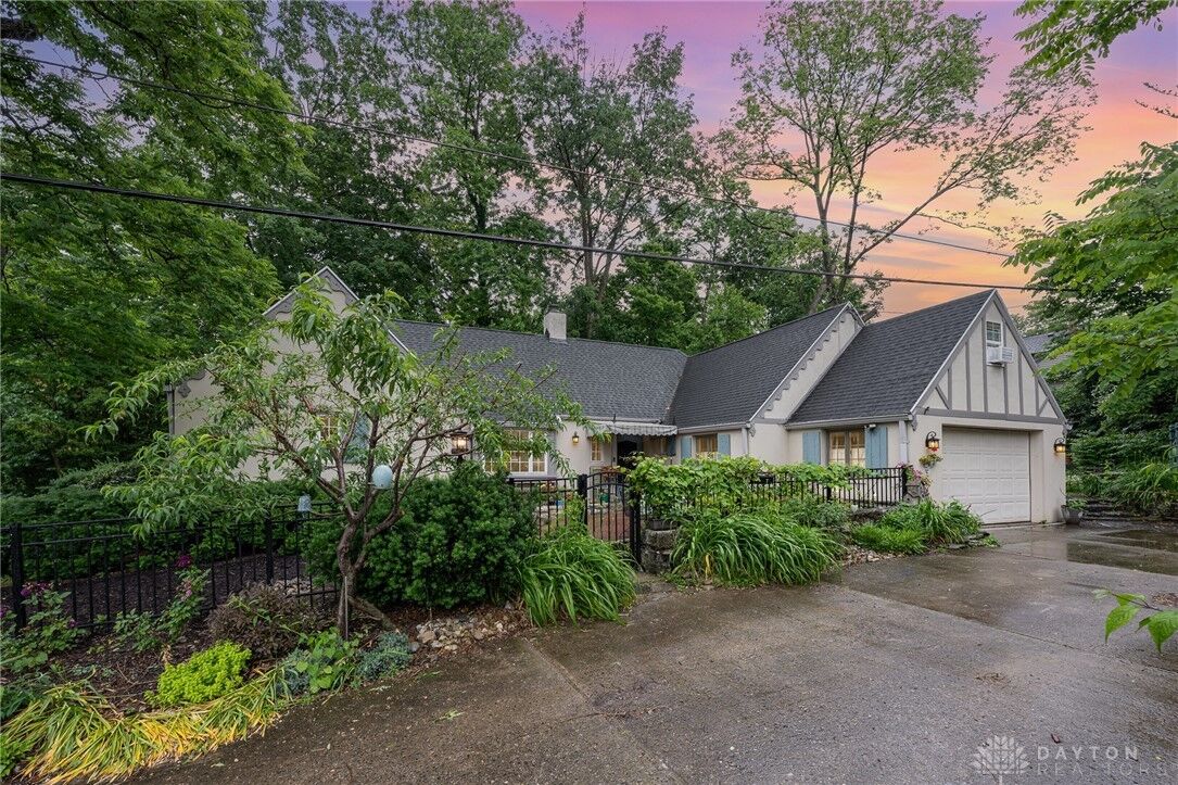 Property Photo: 40 W Schantz Avenue OH 45409