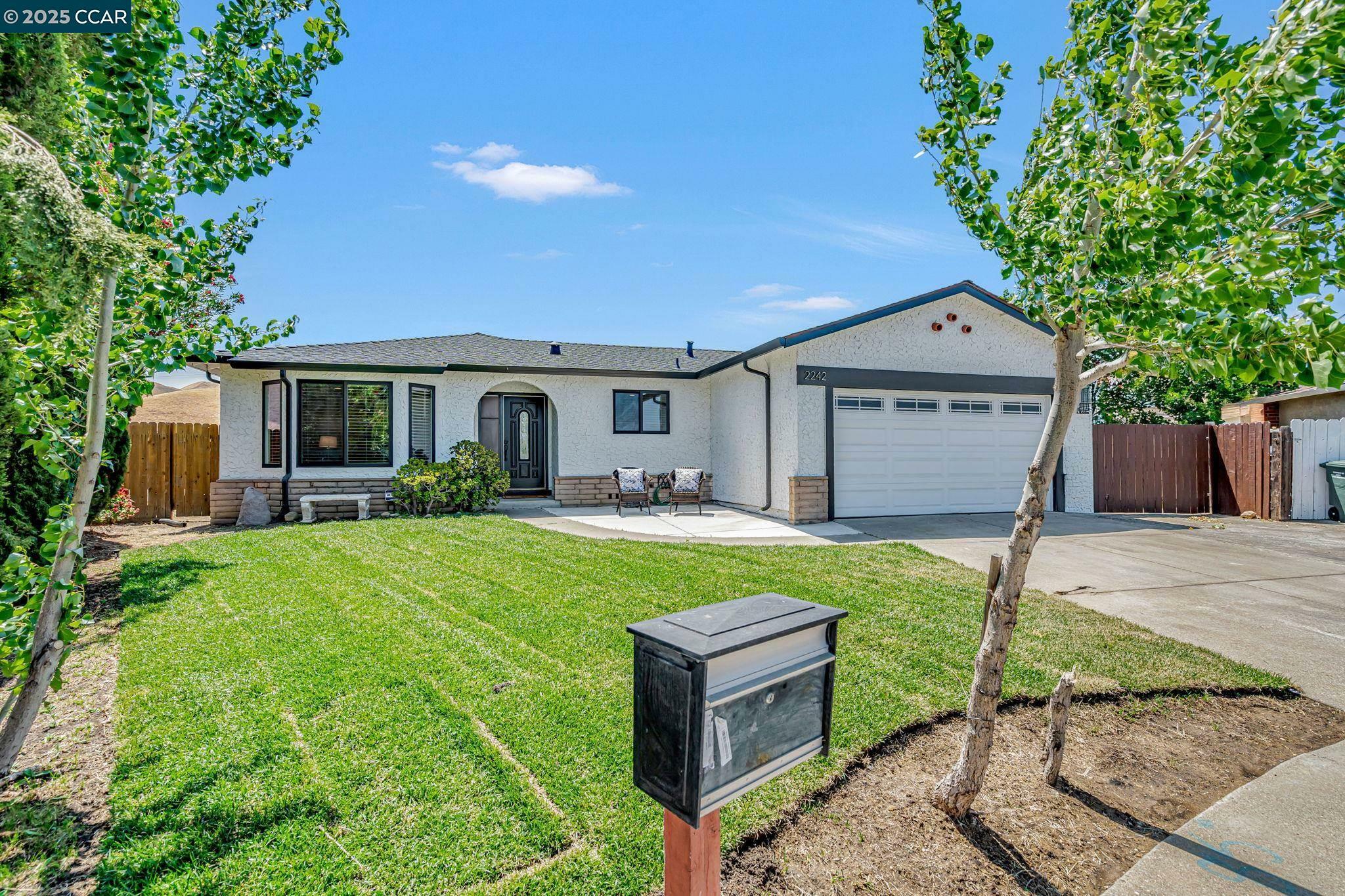 Property Photo: 2242 Westwood Ct CA 94565
