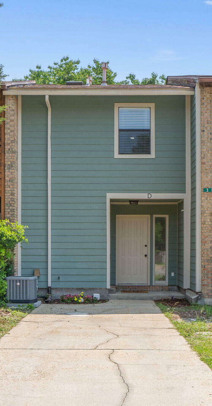 Property Photo: 3 NW Deal Avenue D FL 32548