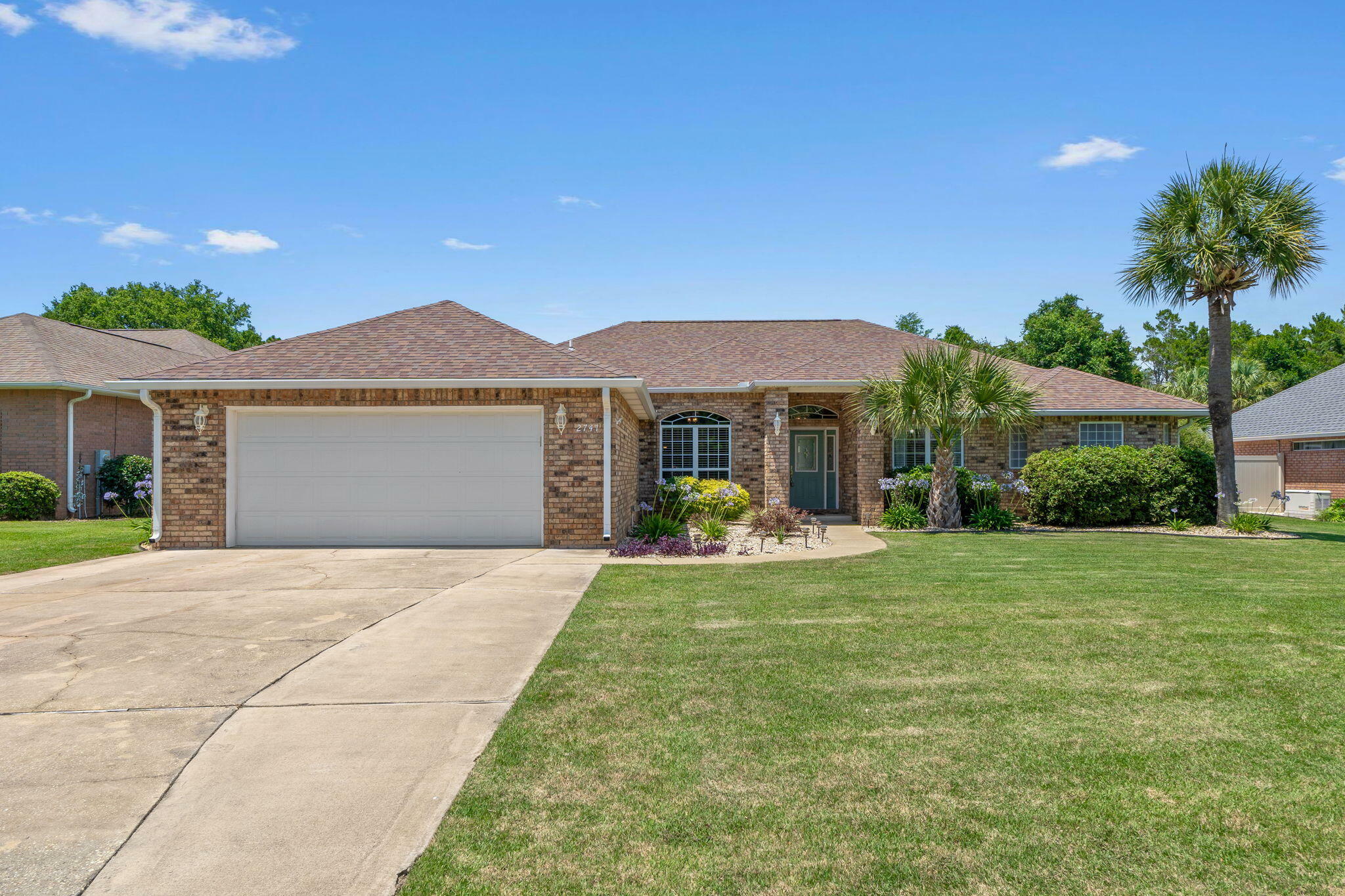 Property Photo: 2741 Creeks Edge Lane FL 32566